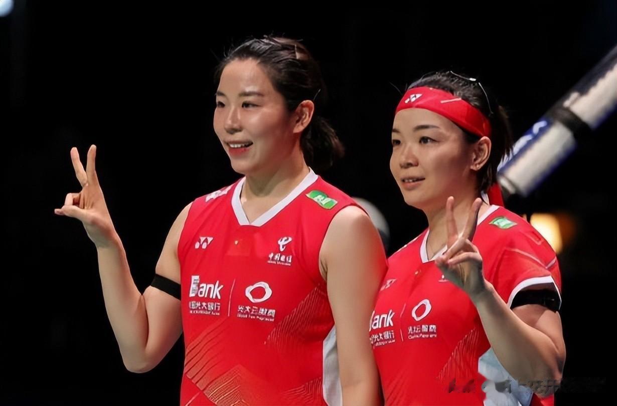 2-0！故意放水，仍然吊打对手，凡尘组合32分钟速胜，下轮德比战
国羽女双世界排