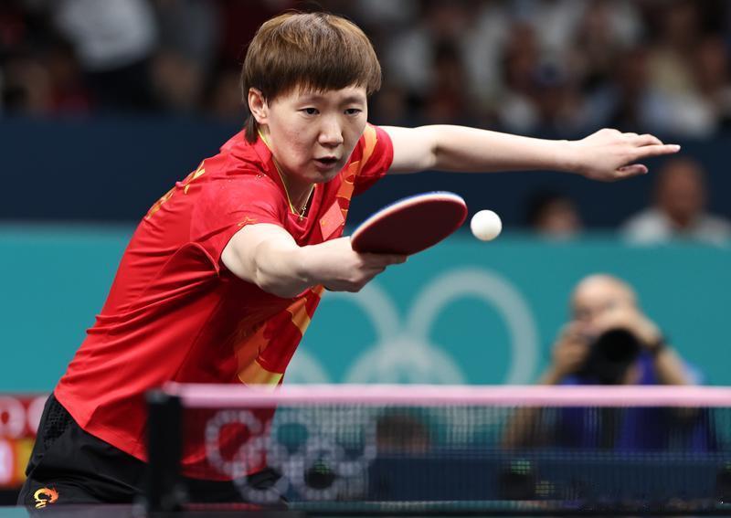 #又一次被中国红感动#国乒女团3-0埃及开门红。赛后，王曼昱对自己的巴黎“首秀”