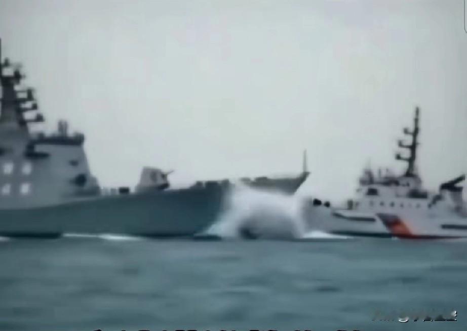 网传委内瑞拉驱赶军军舰，不知道真假，不过还是佩服委内瑞拉，有种！