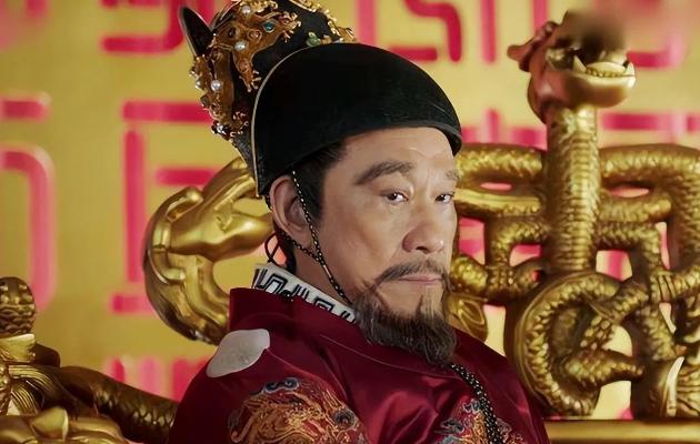 1402 年，朱棣率领燕军攻破南京城，皇宫燃起大火，建文帝朱允炆不知所踪。朱棣对