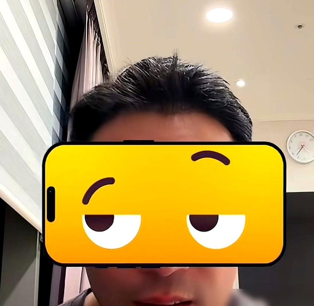 汪小菲摊牌了：“在台北买房？我没那实力，要买得跟我老婆借钱。”几万人眼睁睁看着，