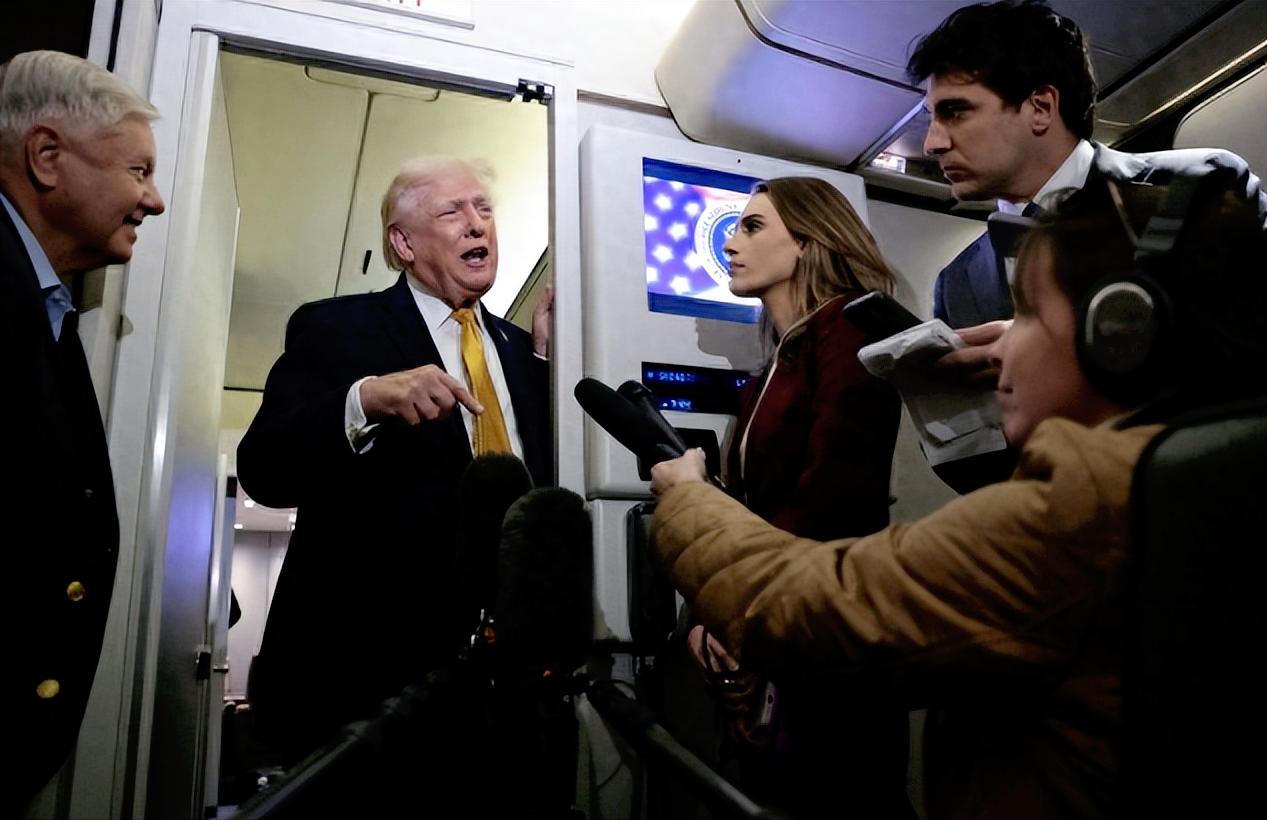 印度这下要慌了，2026年刚开头国际上就因为石油闹起了不小的风波，这边美国刚动手