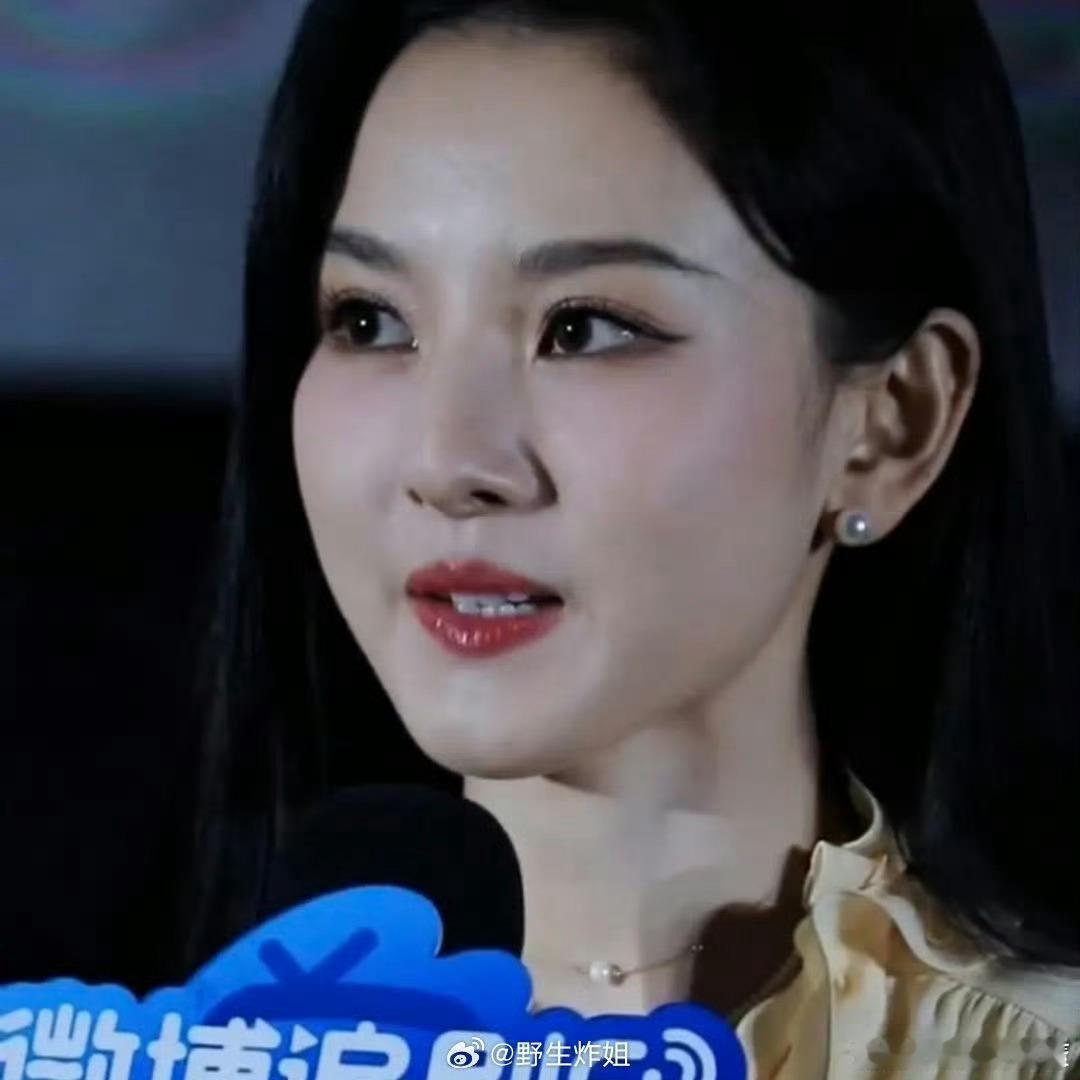 祖儿就是面中凹陷的太厉害了 ​​​