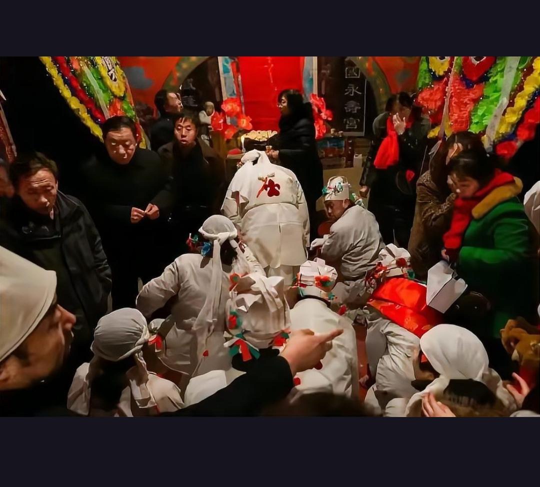 90岁奶奶“喜丧”竟引数千网友暖心相助，寒冬里的这一幕，让人瞬间破防！
在哈尔滨