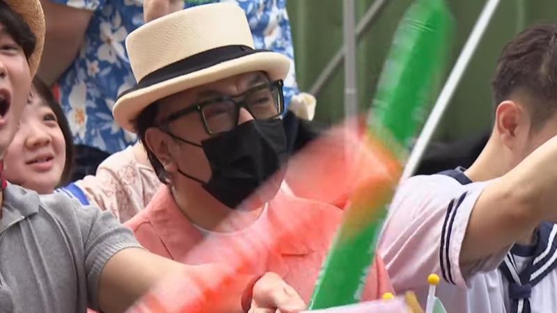 蔡康永这下是彻底不装了！ 2026年10月4日，民进党台北市长候选人沈伯洋开竞选