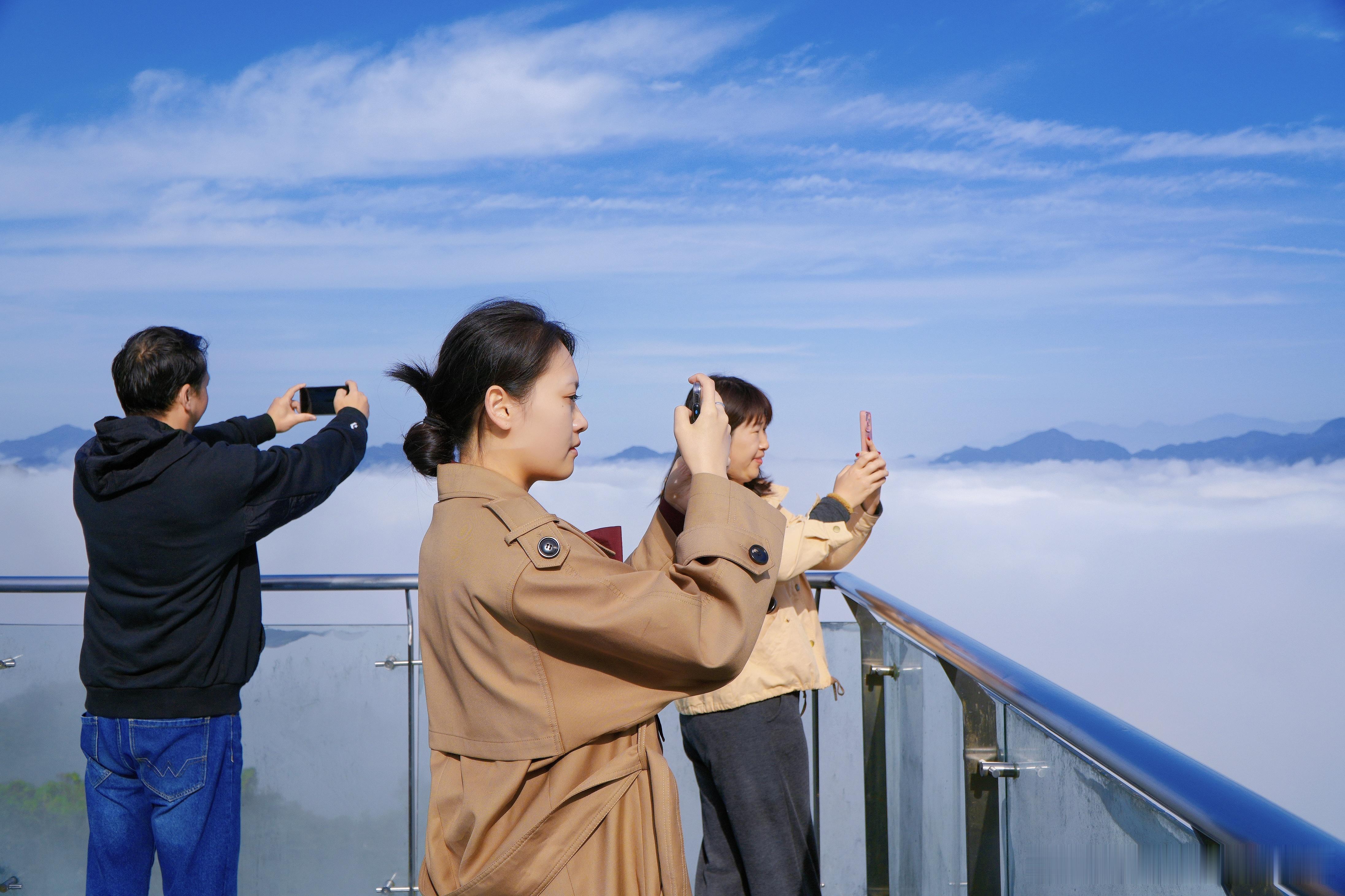  【云雾缭绕，美若仙境！紫阳青中村，不可错过的陕南小众旅游地】在陕西安康紫阳县南