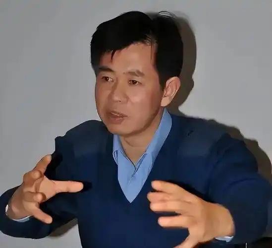戴旭撕开“情理”幻象，大国博弈的底牌从来不是“谁先动手”，而是“谁输不起”！仁爱