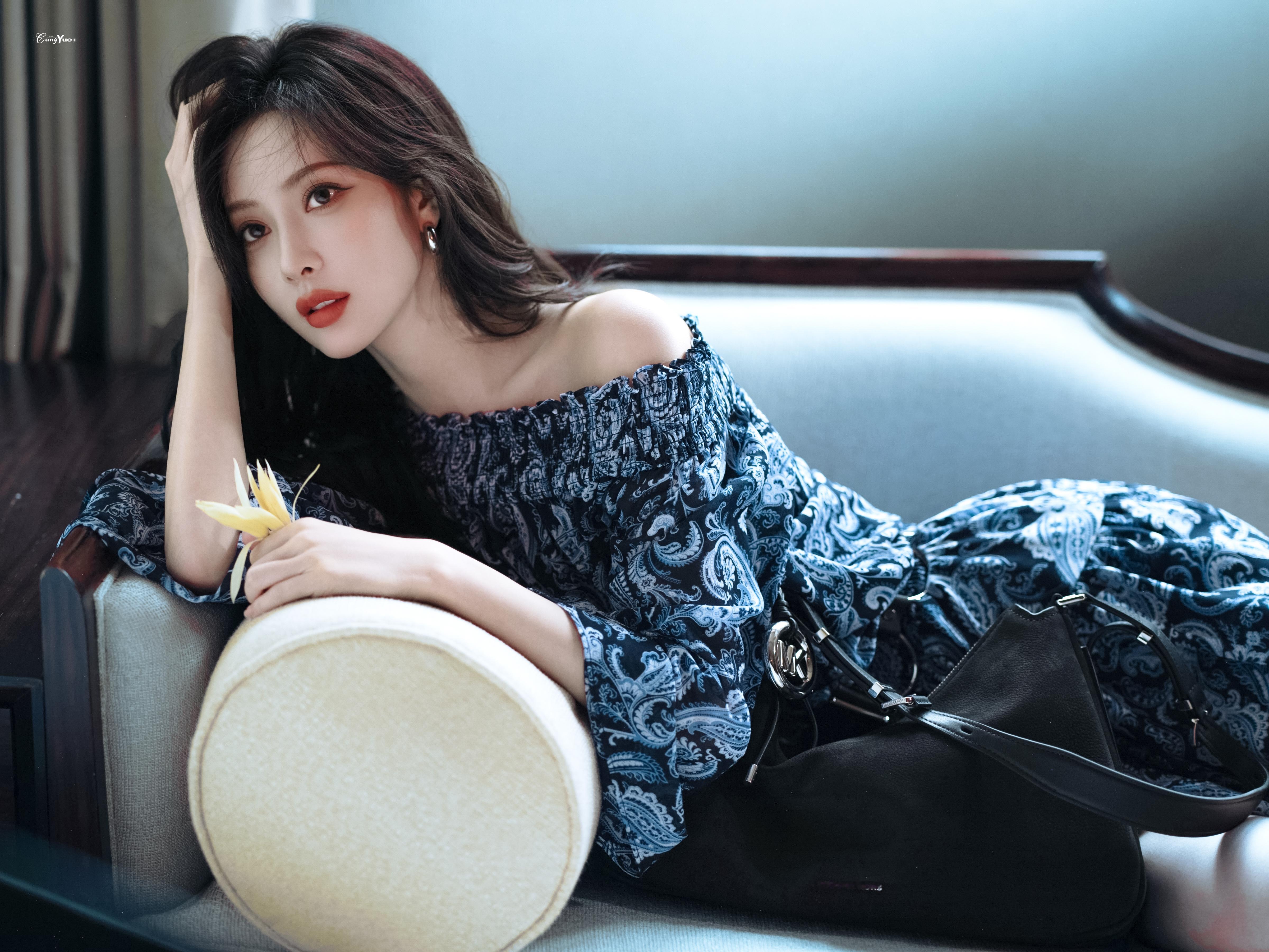 孟子义拿白兰花这张图 孟姐这个曲线[污] 一分钟视频创作季（素材源自网络谨慎辨别
