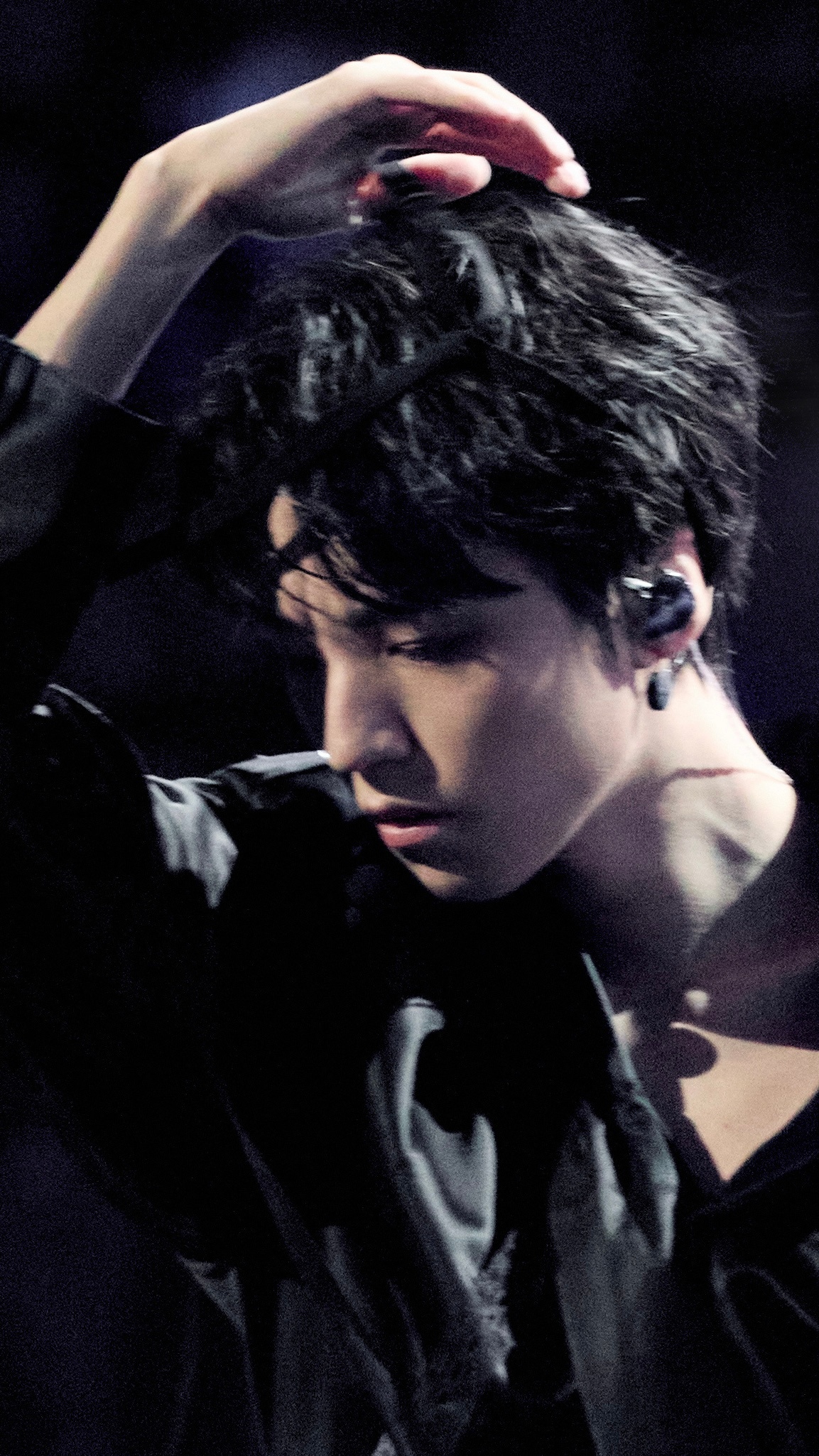 如果有人问为什么王俊凯皮肤这么好：一方面是天生丽质底子好，另一方面是无不良嗜好且