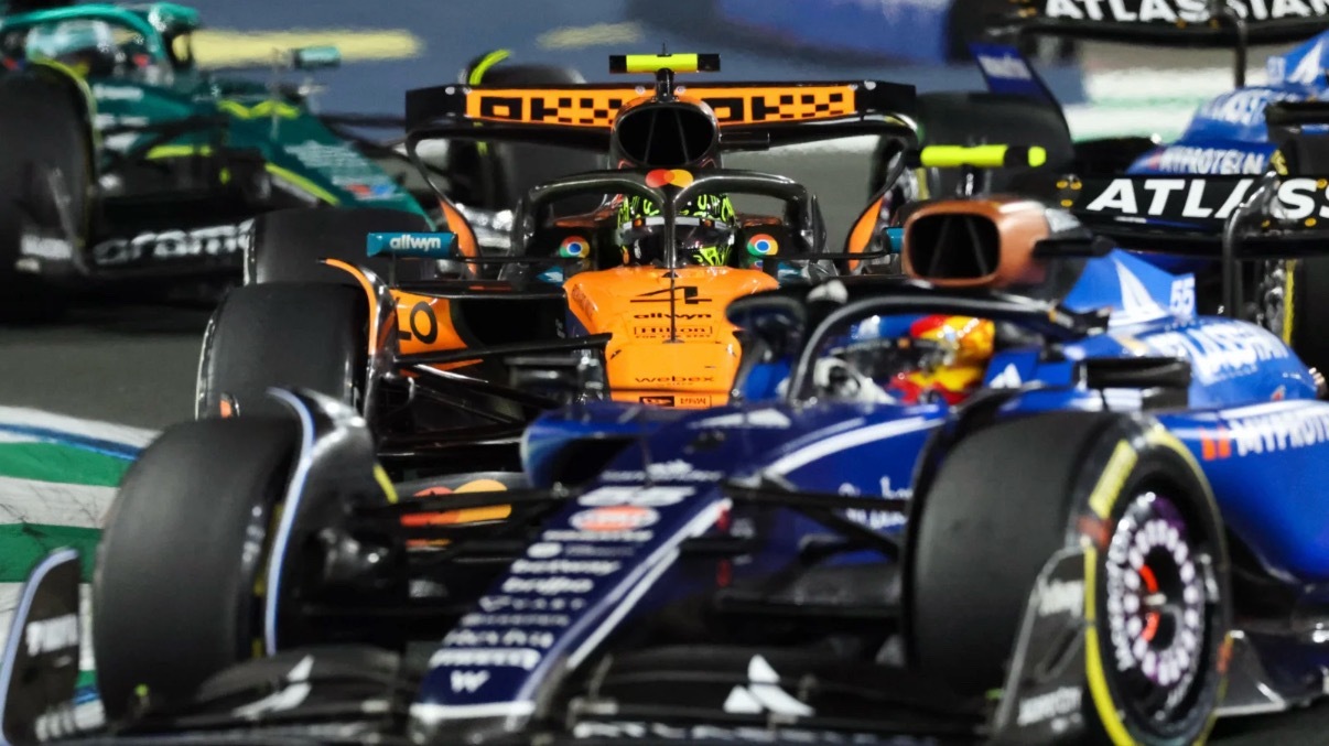 据报道，F1中东站，巴林大奖赛（原定 4月12日）和沙特大奖赛（原定 4月19日