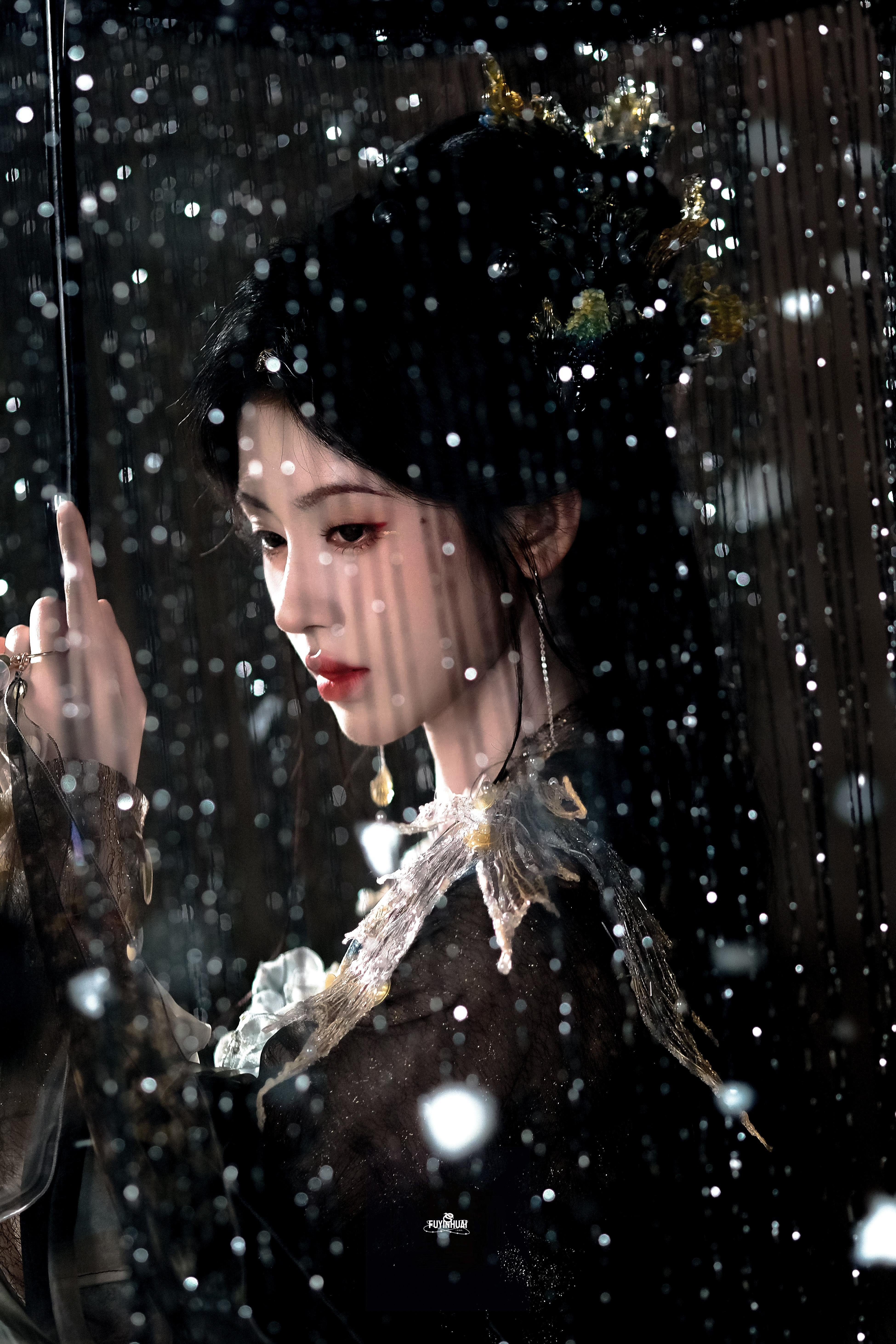 鞠婧祎权谋顶配脸鞠婧祎锦鲤抄  鞠姐又美出新高度了！鞠婧祎新妆造每一丝神态都像在