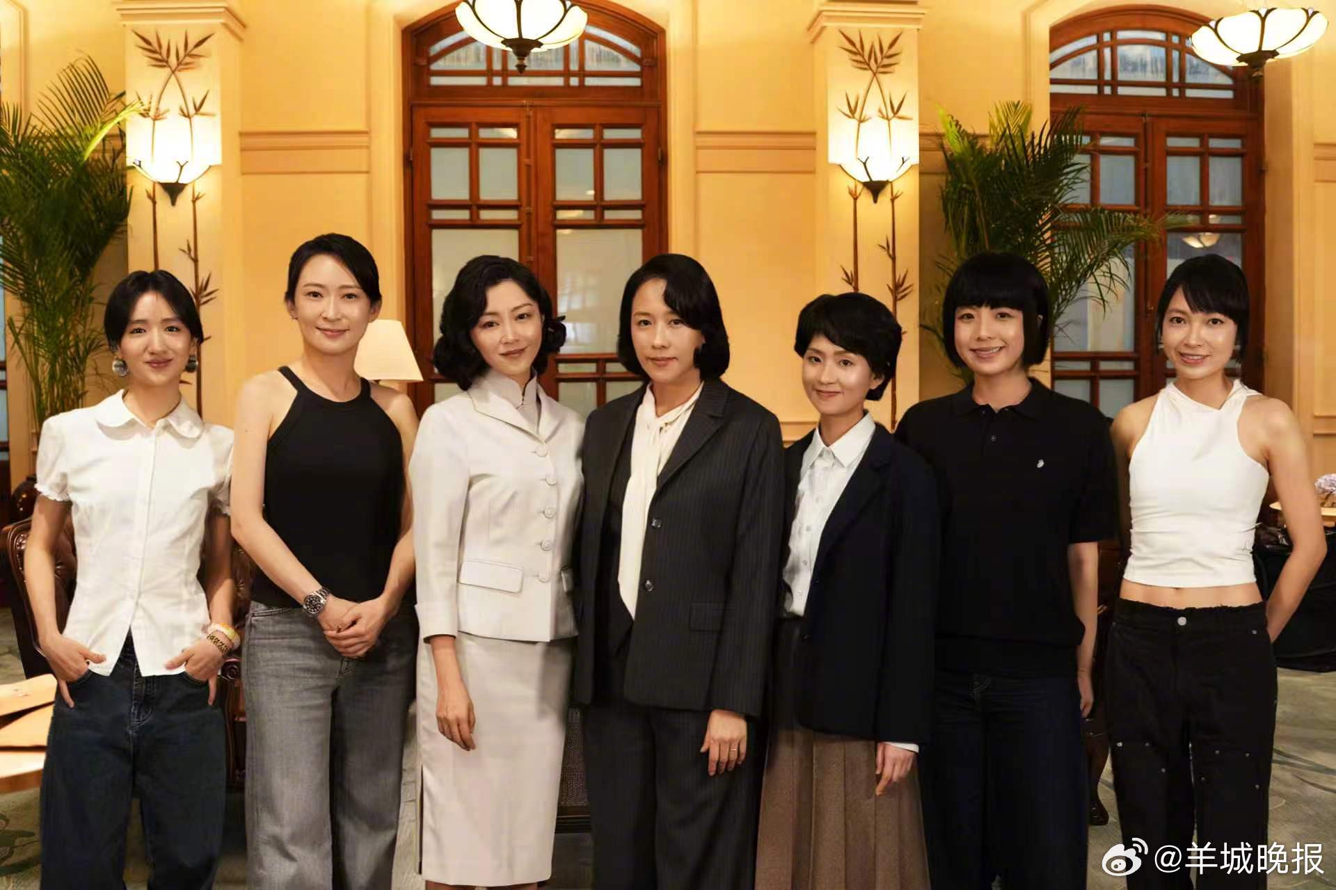 #黄子华许冠文卫诗雅新片开机#  电影《一九七一》（暂名）正式官宣开机，英皇集团