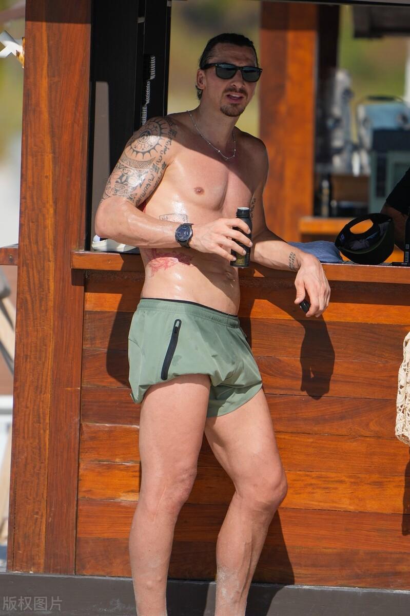 在迈阿密的海滩，享受愉快的退休生活，您想不想？[what]反正有“上帝”在，他很