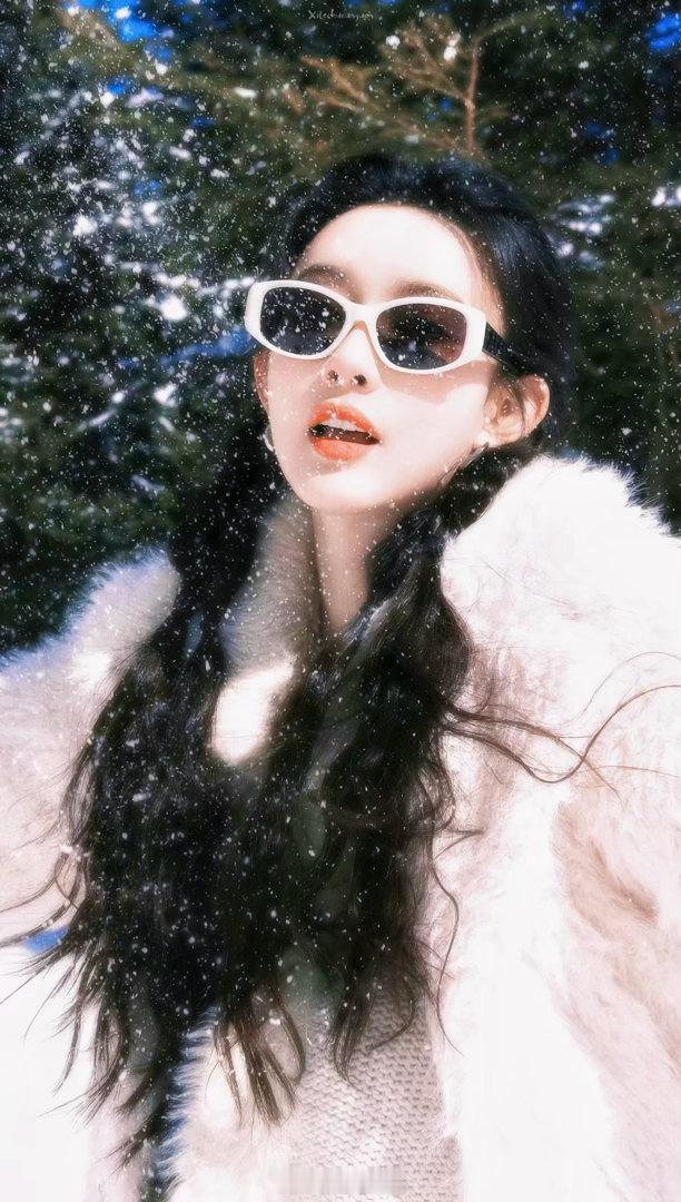 李雪琴徐志胜说孟子义现在太红了桃花坞熟人局唠嗑也太敢说了，句句都在点上，直言孟子