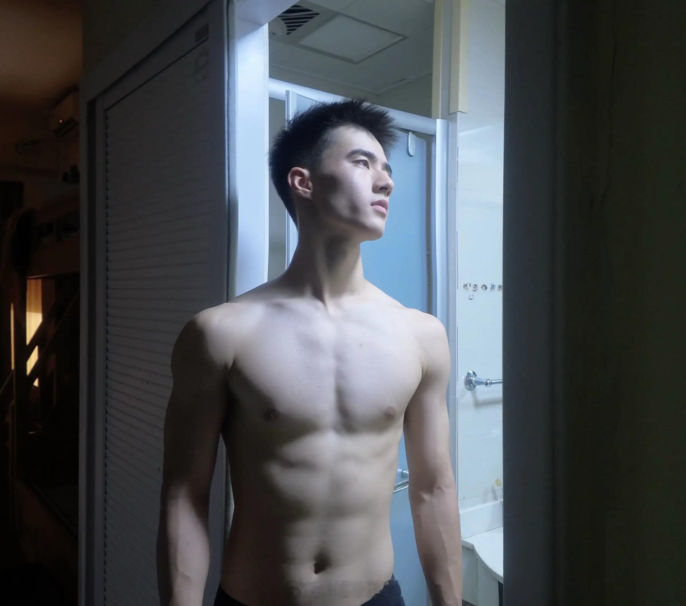 男高 