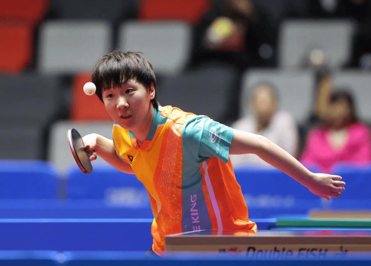 全运会乒乓球成年组女单半决赛：王曼昱4-0横扫陈梦，孙颖莎4-1战胜朱雨玲

北