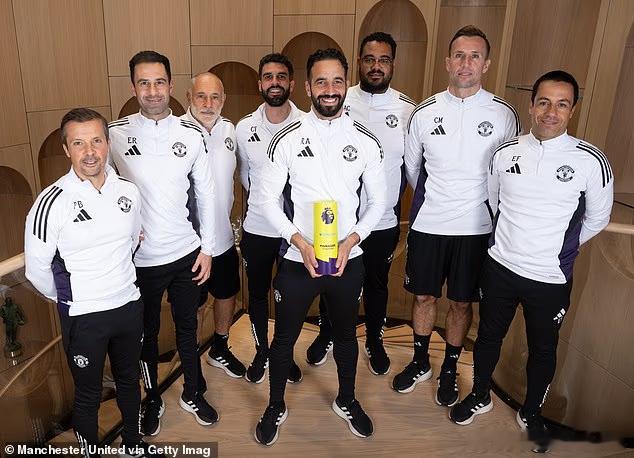 邮报：阿莫林的补偿方案使聘用和解雇他的总成本接近2700万英镑。曼联在2024年