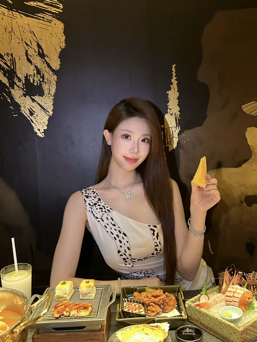 喜欢一个人就是要陪她吃100顿饭🍽️🫧