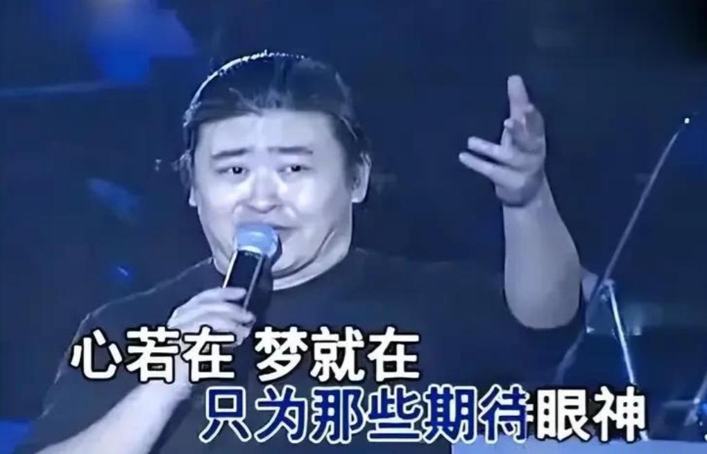 63岁刘欢去世！换过髋关节、放过支架、嗜酒如命……刘欢老师的最后十年，被误读了许