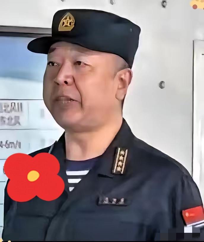 福建舰掌舵人有多牛？陈治国大校的履历一曝光，直接帅炸全网！
 
这位从青岛走出的