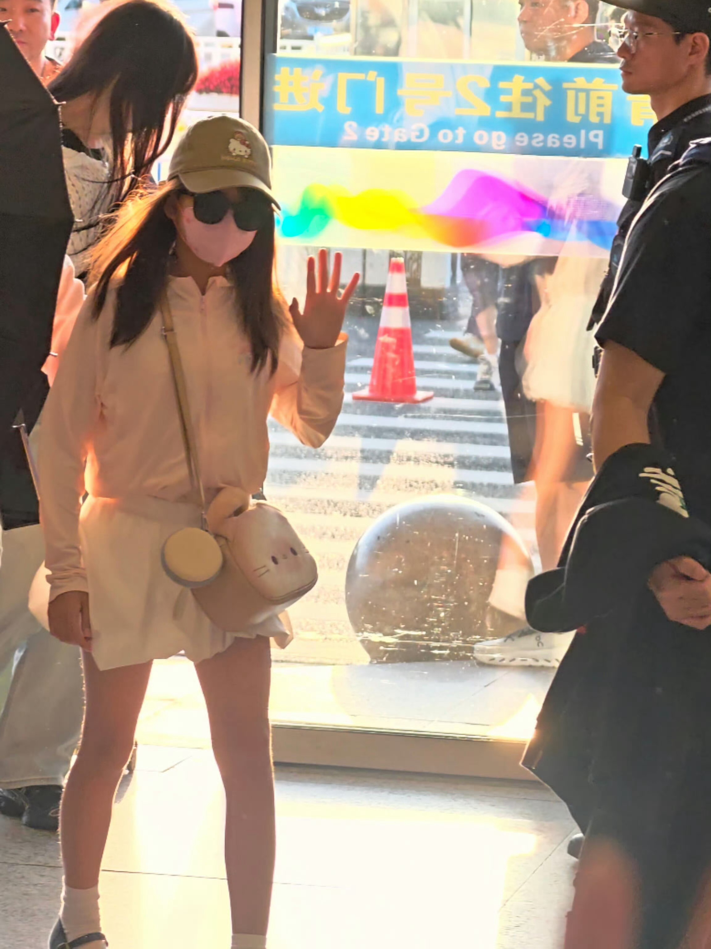 周杰伦昆凌大女儿长这么大了大女儿好高了啊！ 
