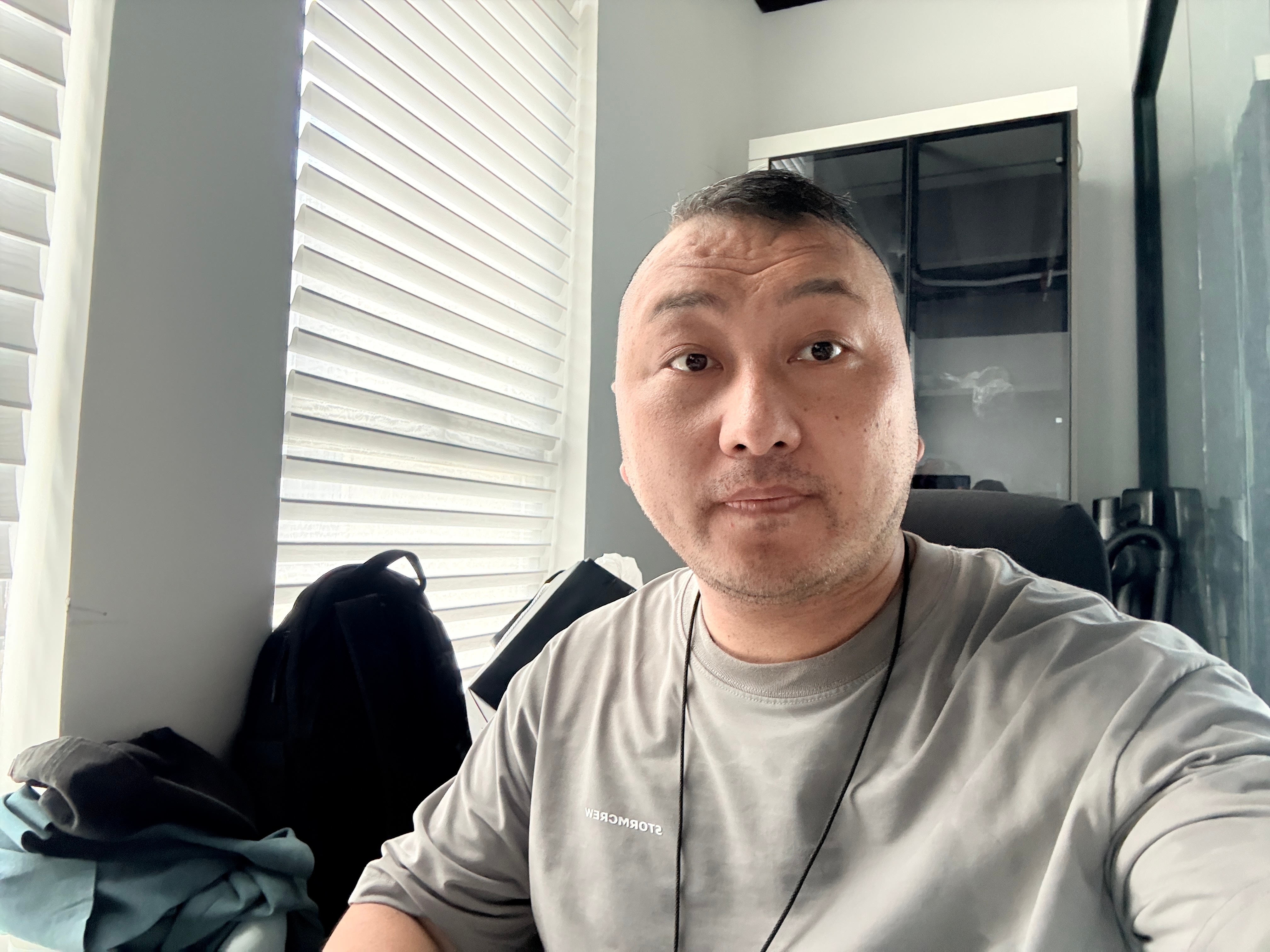 因为在杭州 找不到合适的理发店，就自己买个理发器，欢迎在杭州的小伙伴找我理发，只