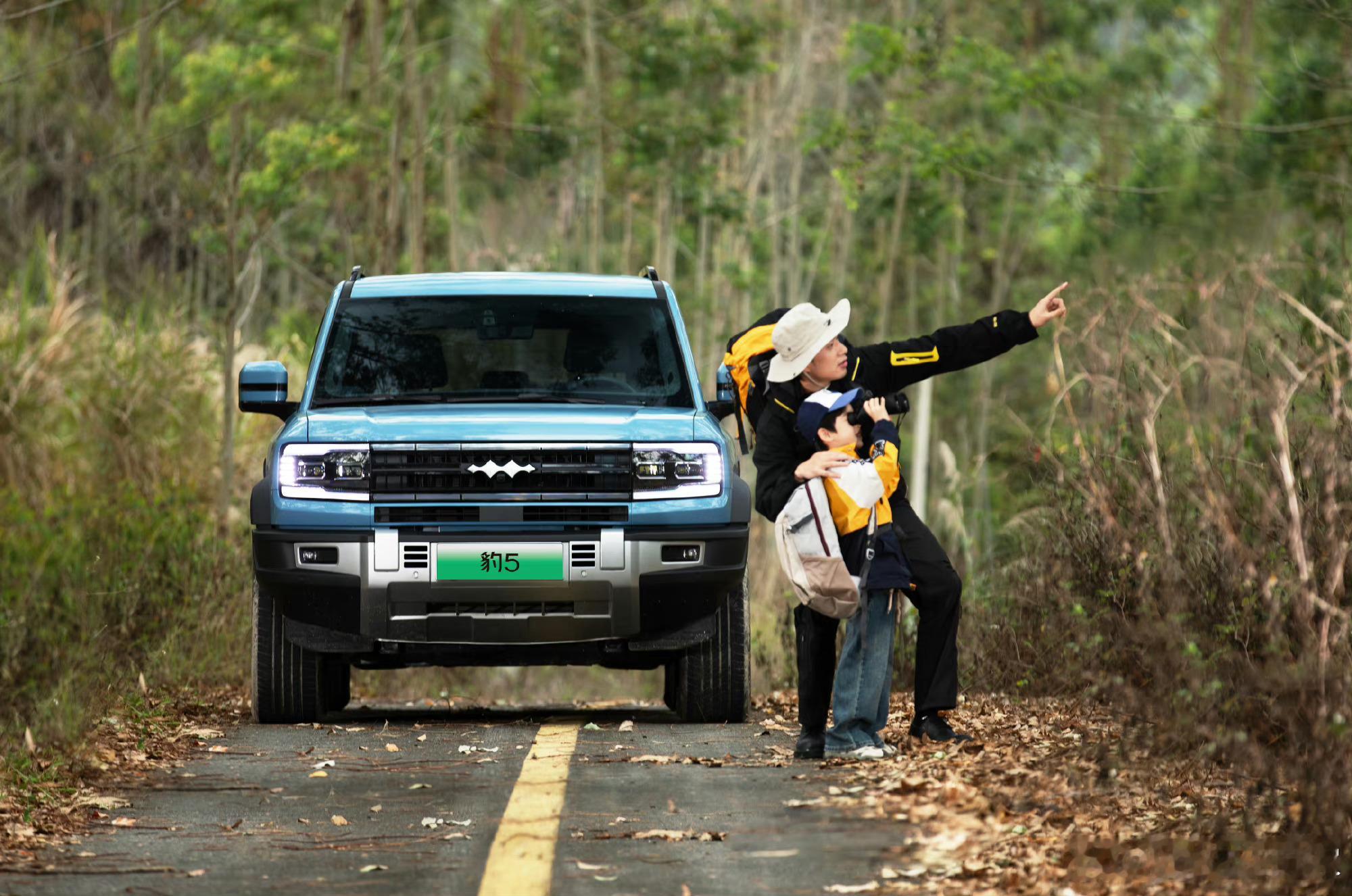 方程豹一周年宣布开启品牌焕新战略，上来就直接把豹5的价格拉到了23.98w-30