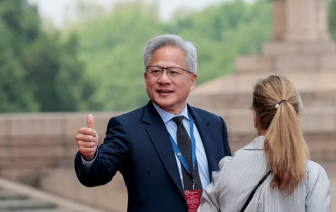 科技佳ZHJ黄仁勋进了清华顾问委员会，这圈子可太顶了——主席是库克，成员全是华尔