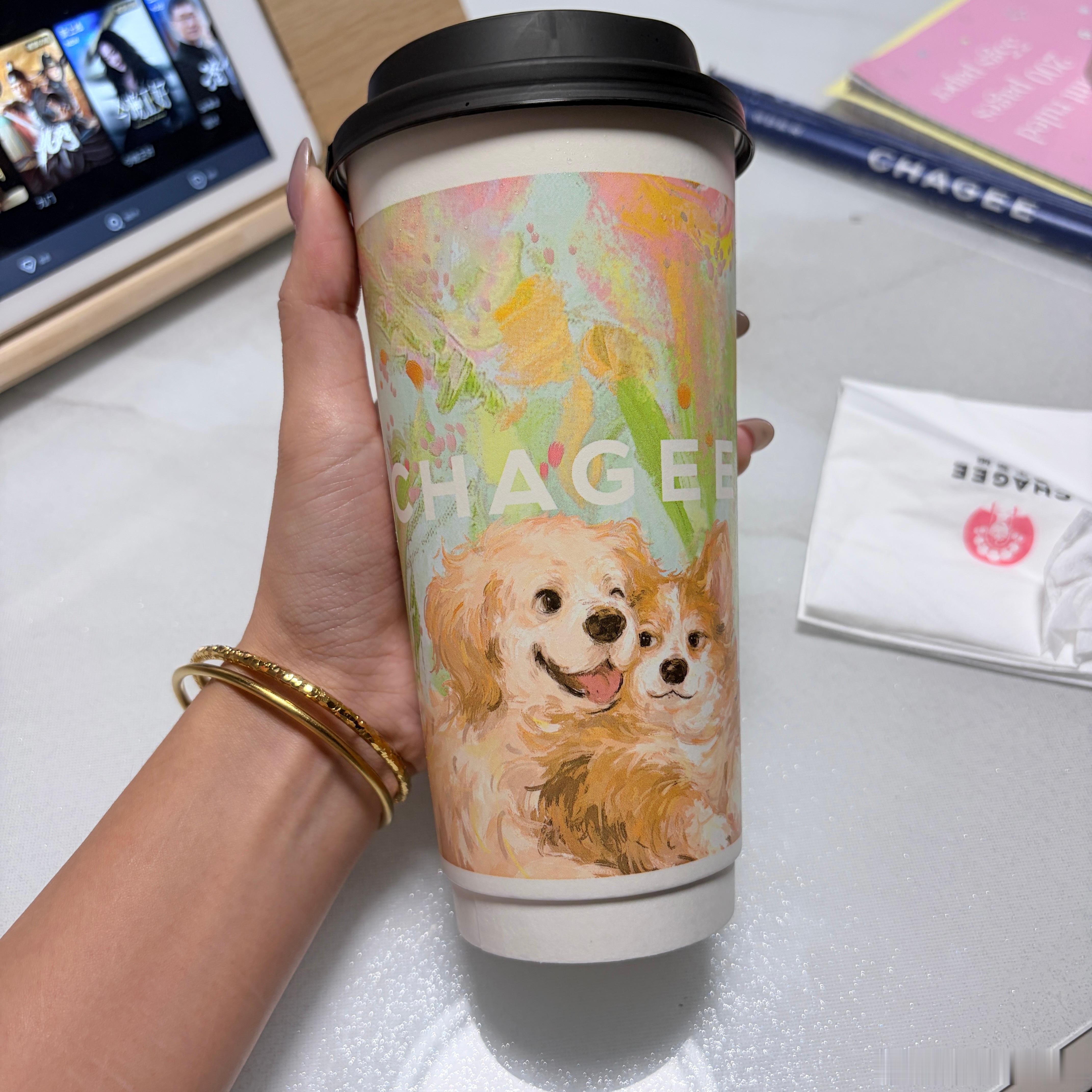 校园v计划日常大学生喜爱内容共创计划我的元气假期 秋天第一杯奶茶吗～有点意思～夏