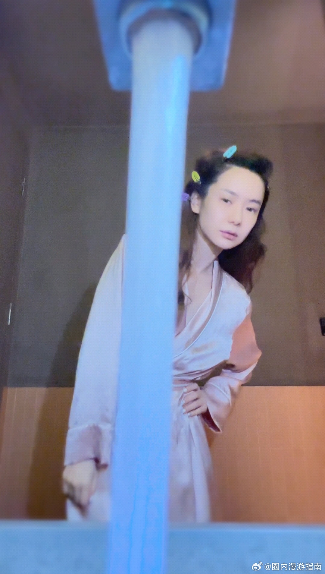 戚薇湿发变装听取妈声一片 湿发造型直接听取妈声一片，妈妈妈妈妈妈妈妈妈妈妈 ​​