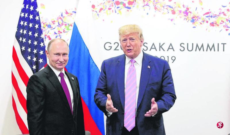 特朗普唱红脸？美国将邀请普京出席G20峰会
 
美国突然松口，计划邀请普京去佛罗