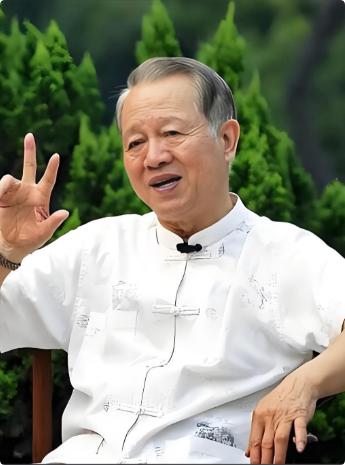 曾仕强先生说：“生活里尽量不要为难他人，别人的路宽了，留给你的路才会宽，厚道不代