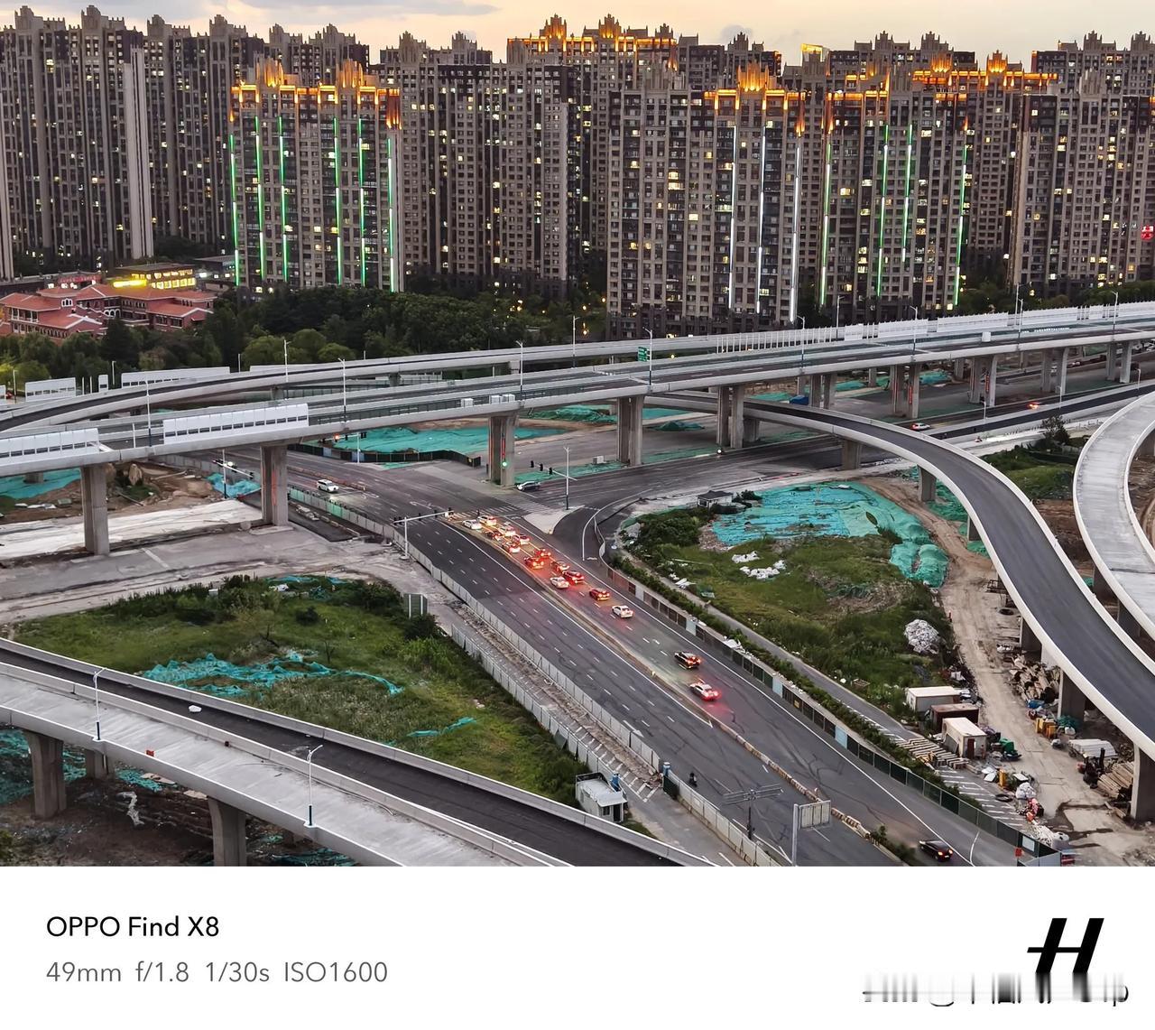 疯狂发力中的张家港高架快速路建设
20250721
这高架快速路，终于对得起百强