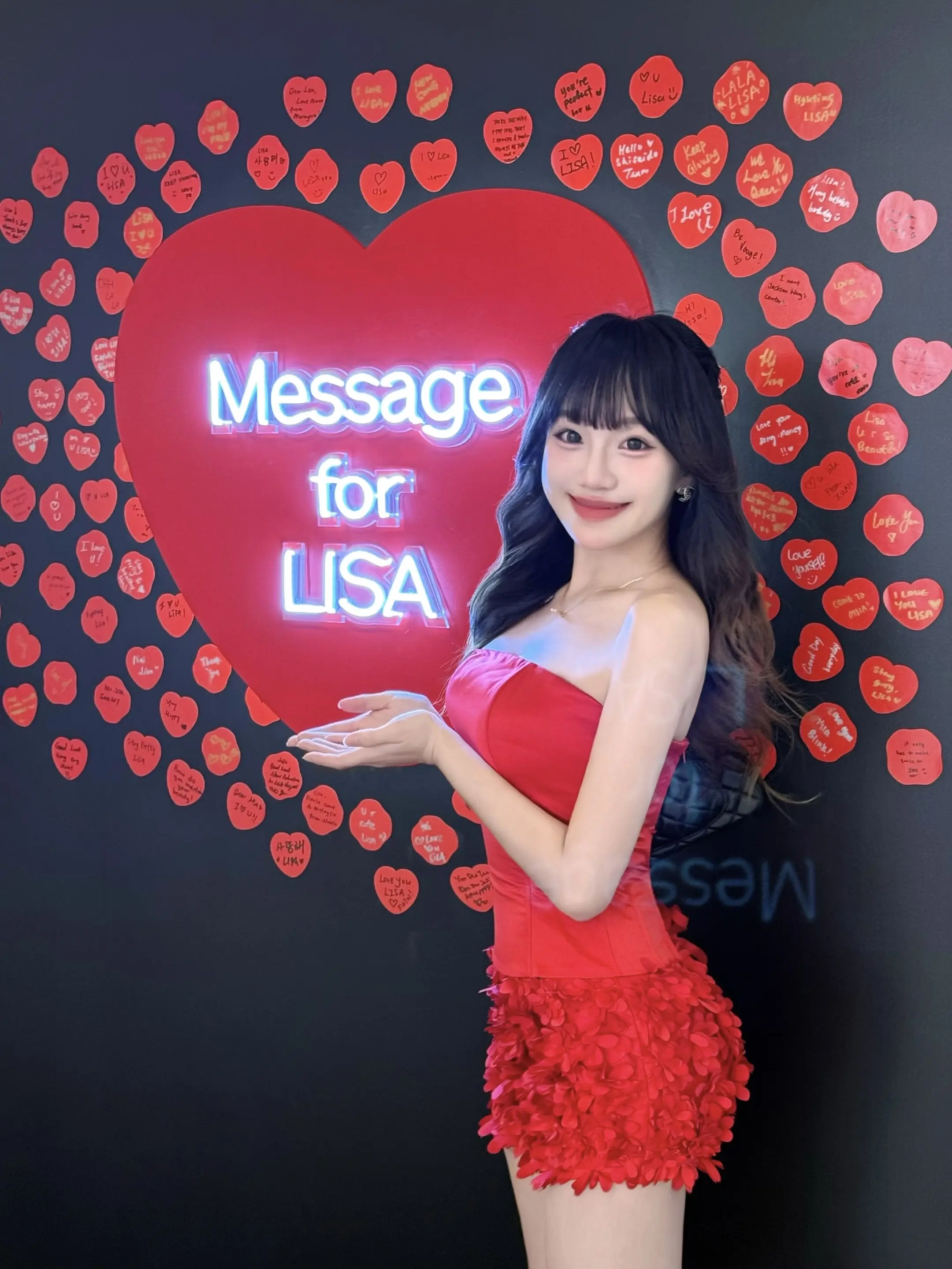 好明媚的红裙 ❤️