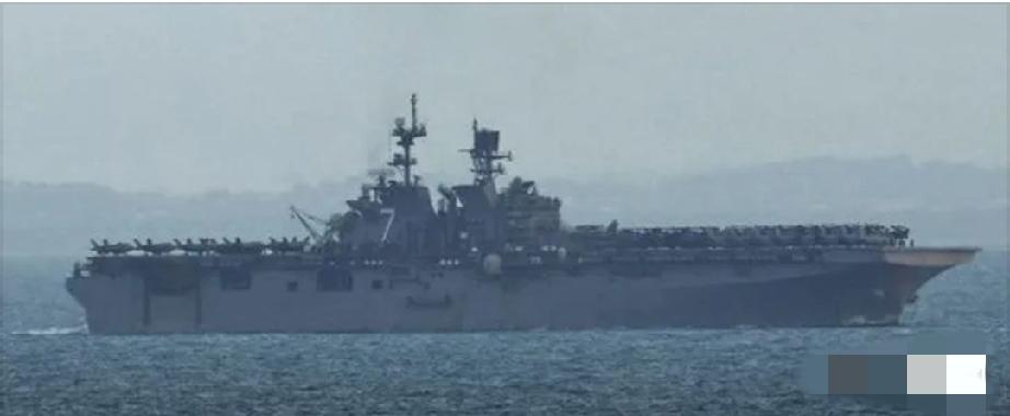 以日本为母港的两栖攻击舰，带着驻冲绳的3500名海军陆战队员，已经在3月27日抵