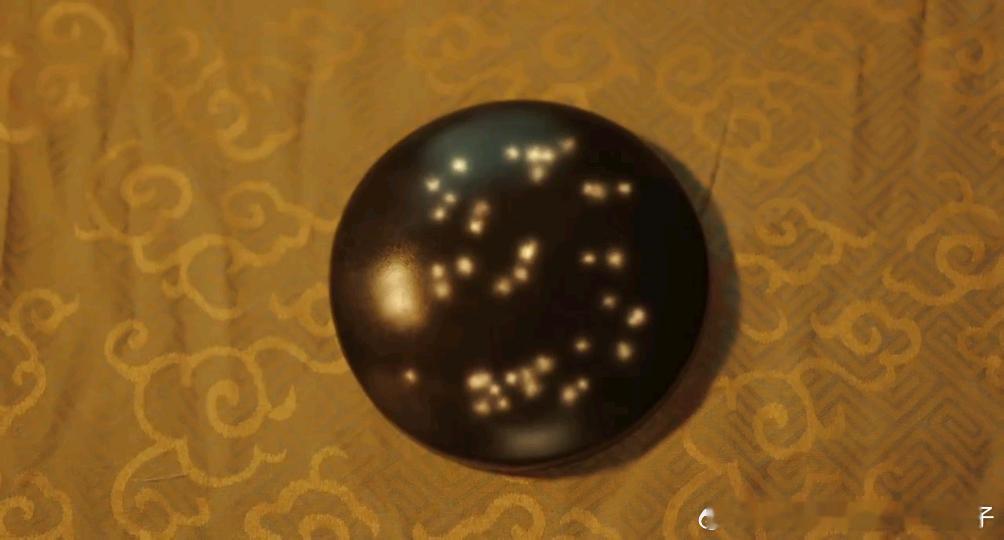 《海市蜃楼》好看的！！！优映的群像剧和剧本很有保证，反转反转再反转，节奏很快，每