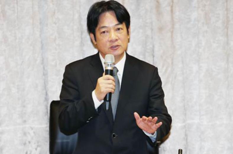 8月8日上午，台防务部门举行了今年上半年台军将官晋升典礼，7人晋升为中将，24人