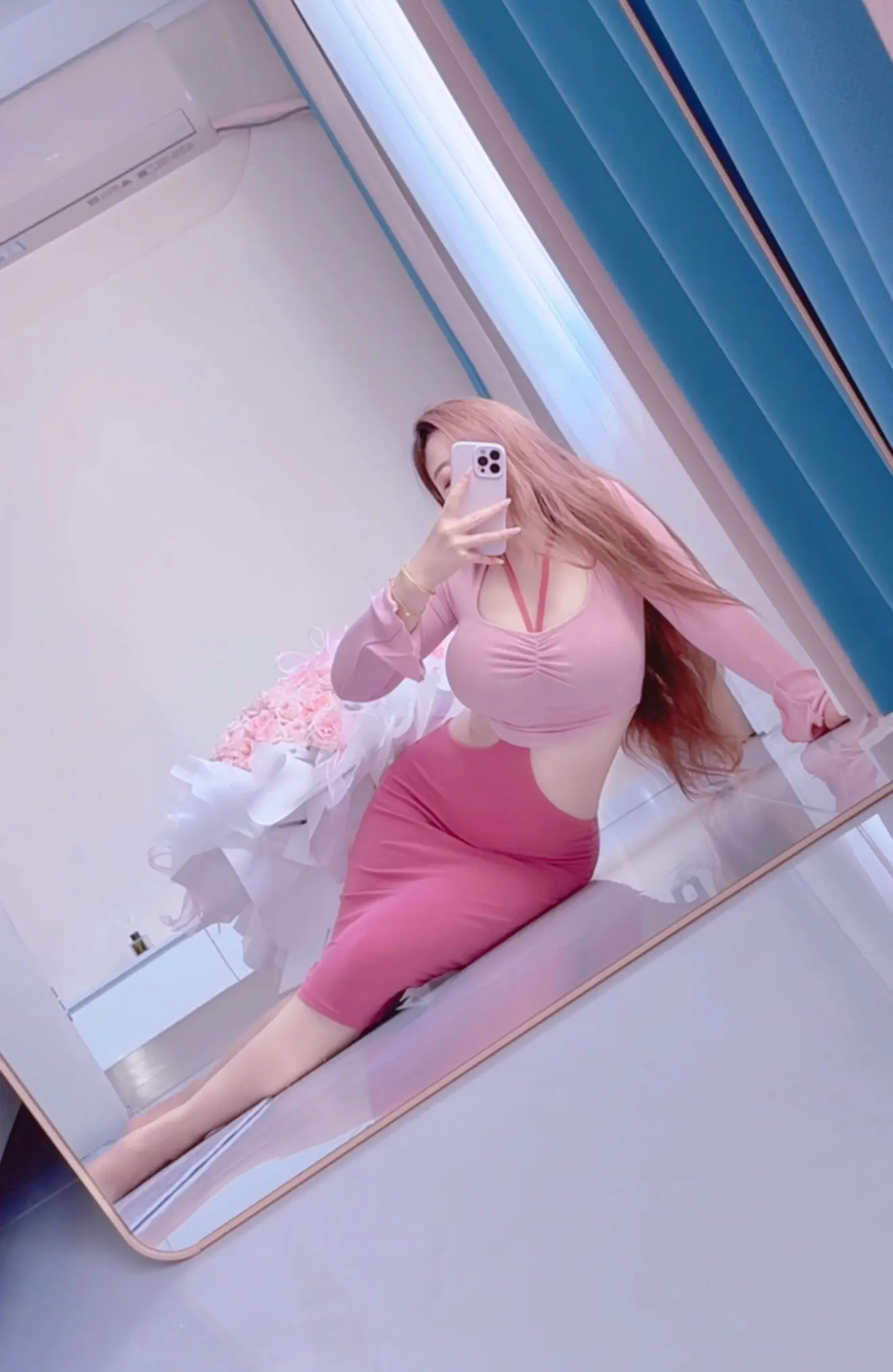 小翘臀 蜜桃女孩 辣妹穿搭