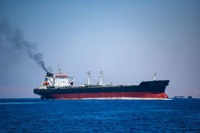 印日泰韩纷纷抢夺俄石油之际，中方岿然不动稳坐钓鱼台，多年前布局奏效了！据路透社及