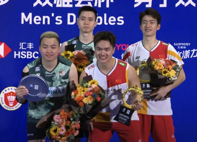 中国羽毛球公开赛结束后，国羽各单项参赛队员世界排名变化情况：
【男单】
石宇奇第