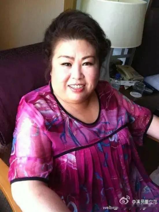 “富婆”专业户演员董立范被曝已去世5年曾出演过《缝纫机乐队》《疯狂的赛车》《幸福