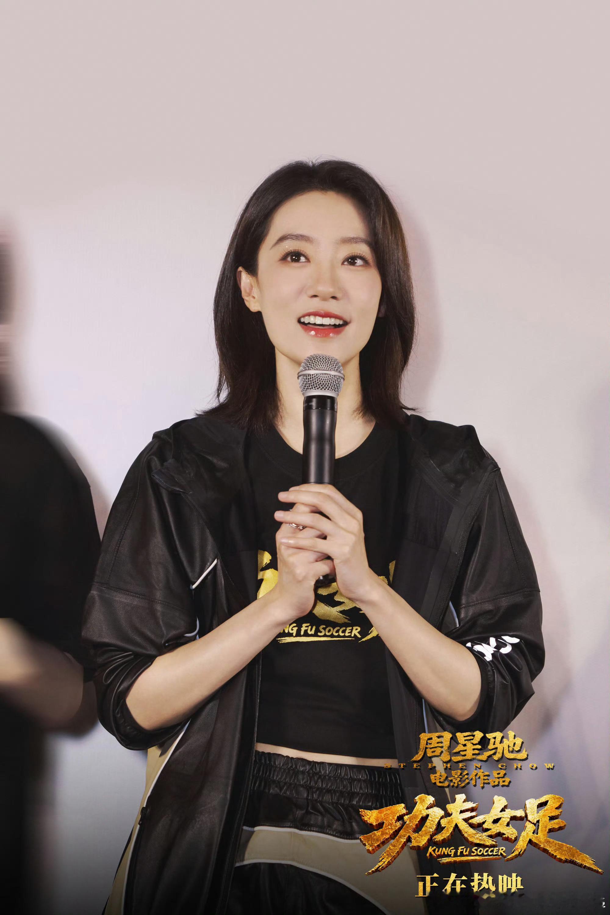 张小斐迪丽热巴双向奔赴的病情别的闺蜜温柔治愈，这对主打双向发病！从小一起长大的双