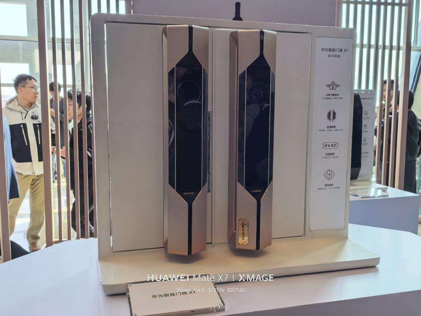 华为随行Wi-Fi X可以在一定程度上，替代5G背包，是一个平替的解决方案因为华