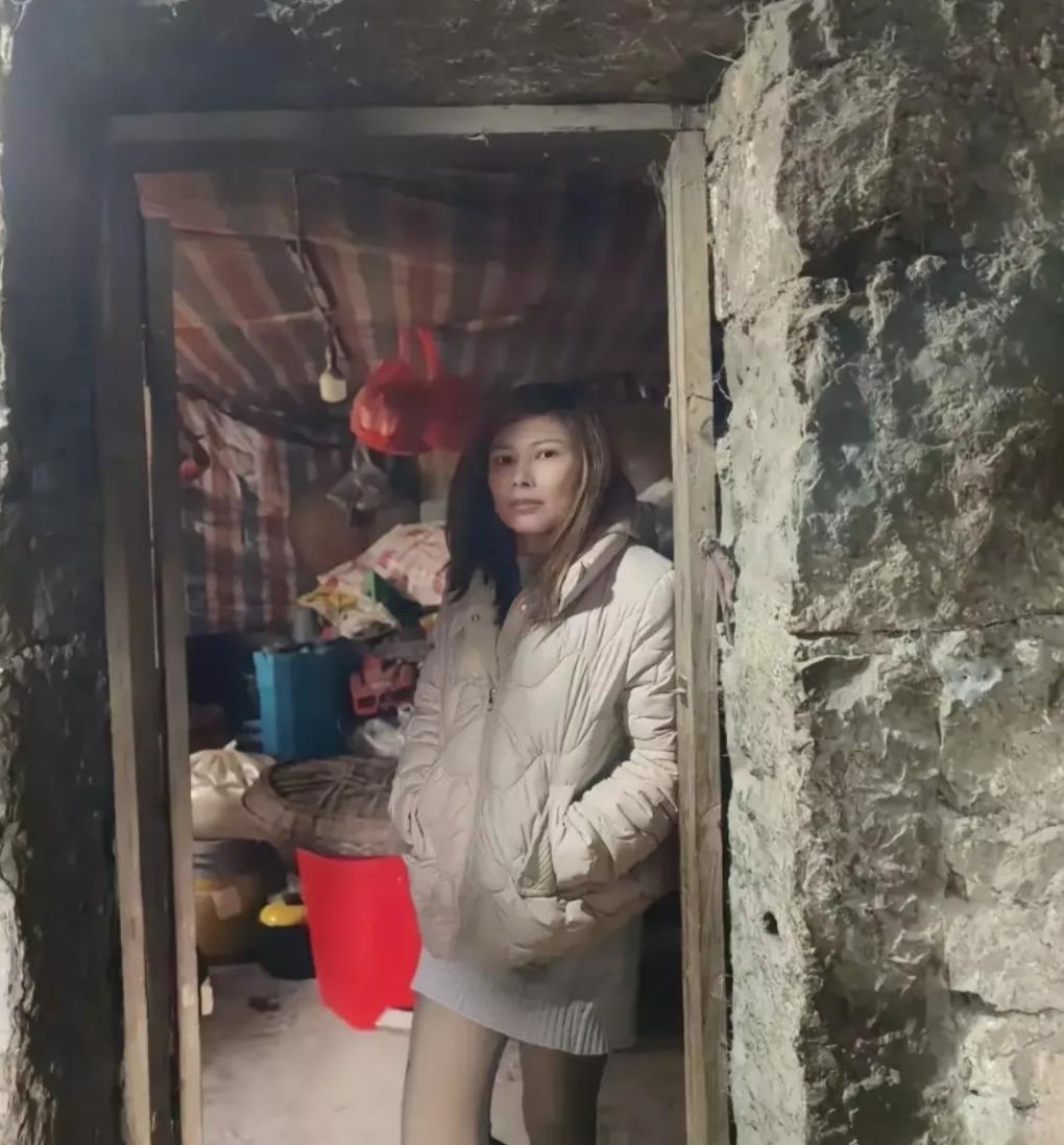 贵州天柱，一名女子在老公去世后，改嫁给了小叔子，还生了个儿子。可儿子才2岁，她就