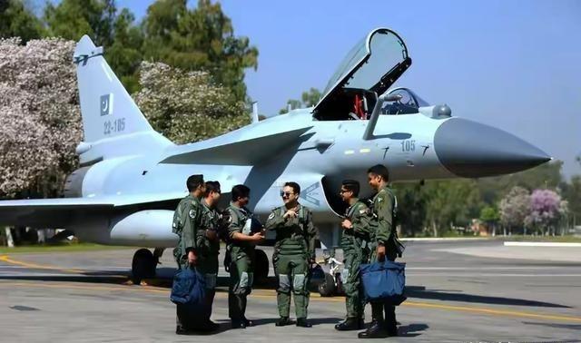 这是要套路美国吗？巴基斯坦和美国最近生意做得风生水起，不仅仅把稀土给老美来开发；