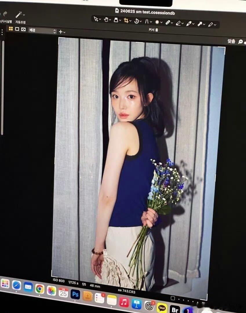 #SM新女团照片#SM新女团成员正脸照曝光！如果是真消息的话…22岁才出道说实话