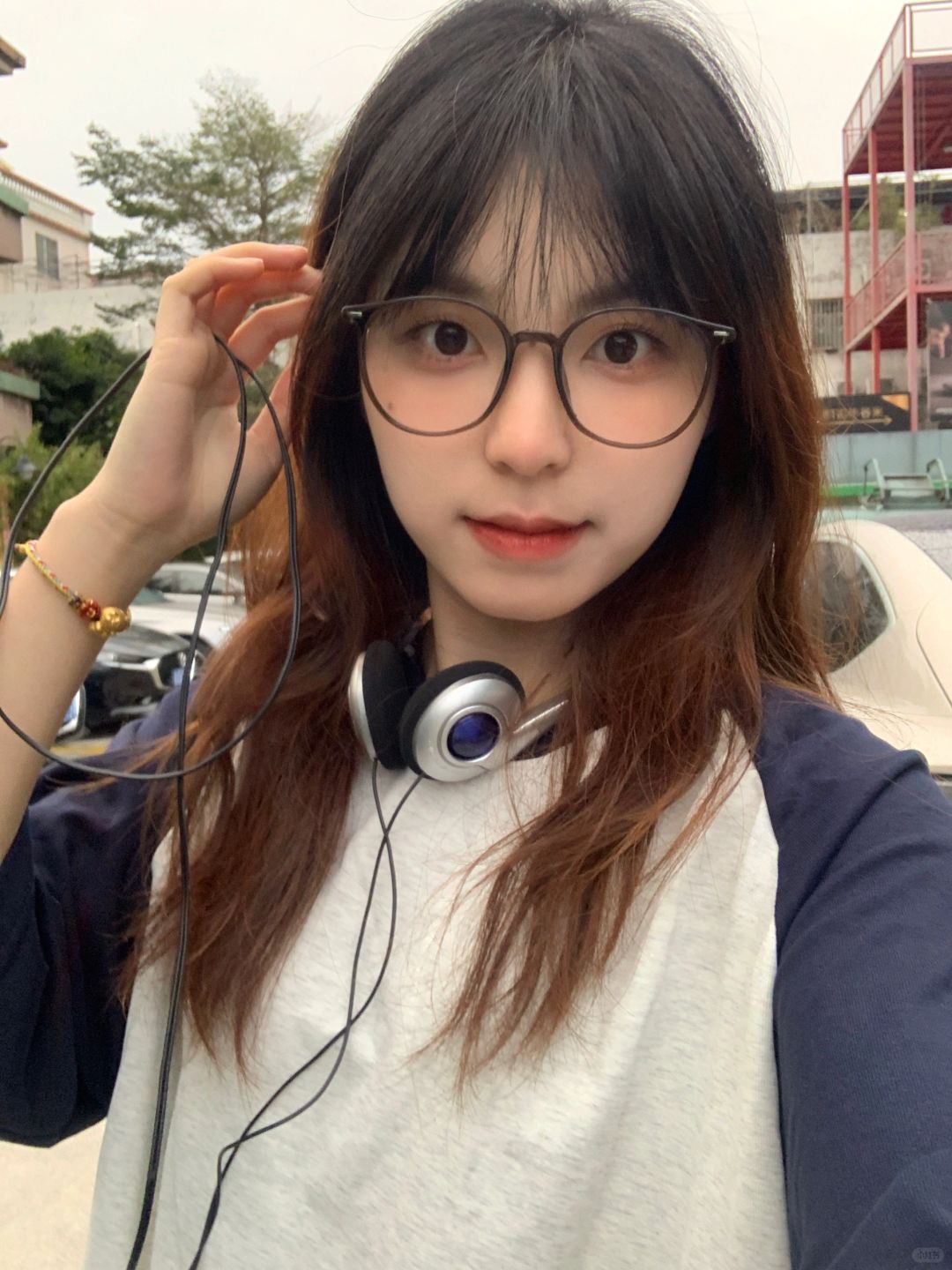 和我一起带上耳机