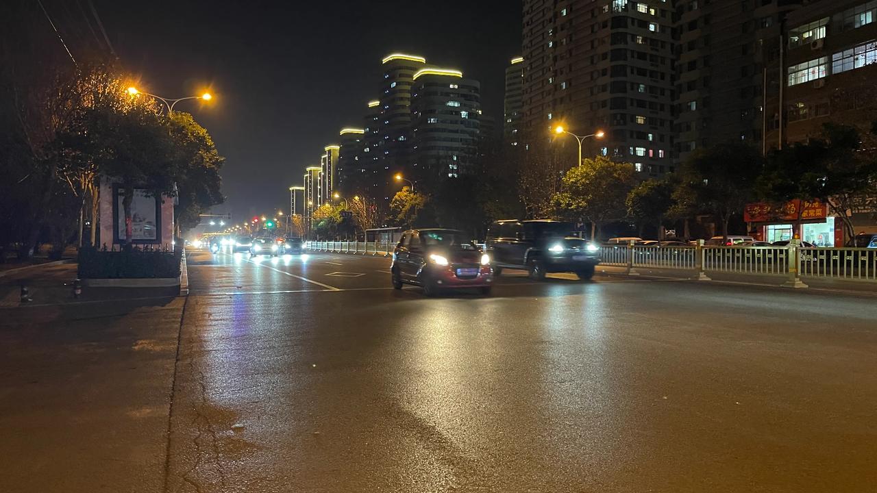 岁岁风调雨顺，请赐下联