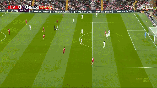 加克波精彩的突破！麦卡的打门被安德森门线解围！！！ 