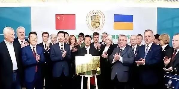 滴水之恩涌泉相报，这正是中国能走到今天的原因！


那些年，我们最难的时候，是谁